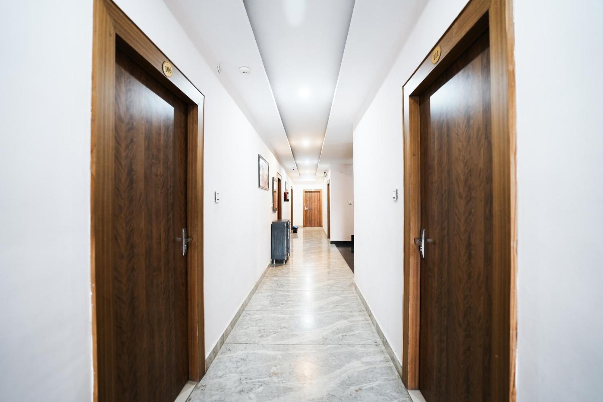 Hotel The 7 Seas Rishikesh Exterior photo